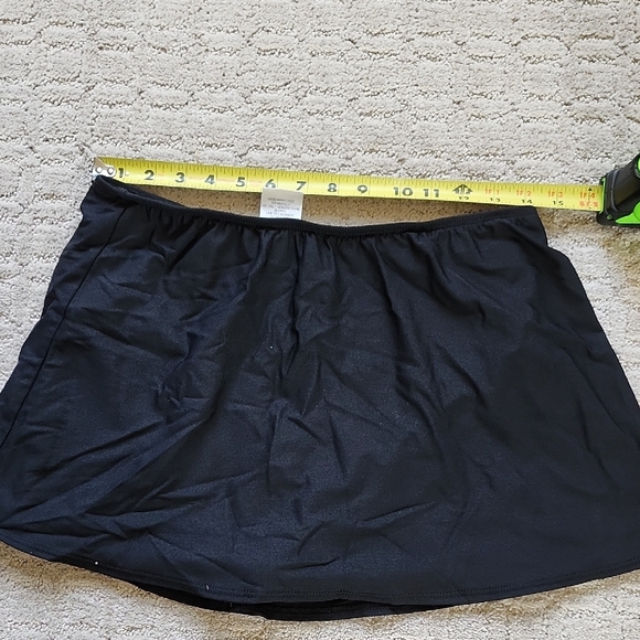 Black Women's Swim Skirt NEW wo Tag With Attached Panty - Picture 1 of 6